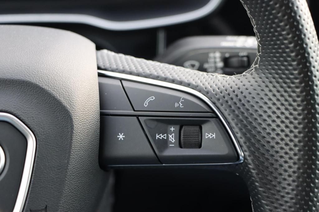 Audi Q3 35 tfsi s edition 150pk s-tronic