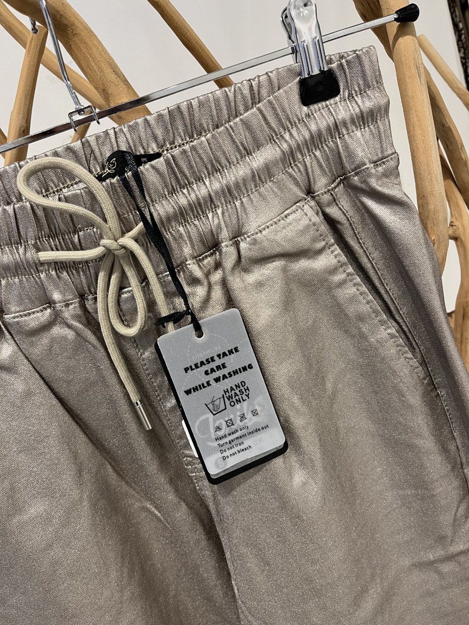 Goudkleurige broek mt 36