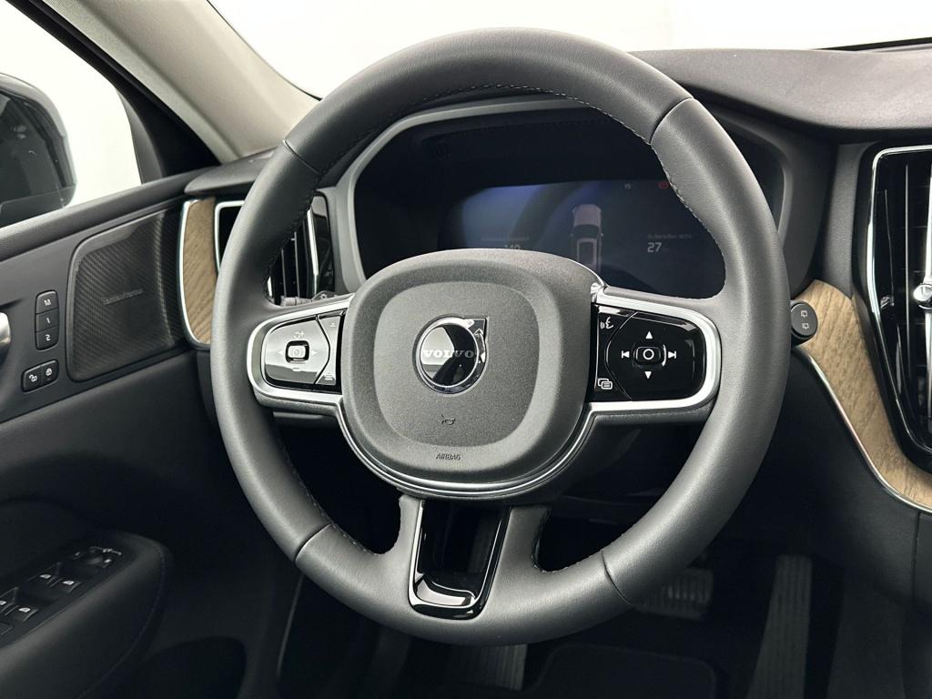Volvo XC60 t6 398pk recharge ultra dark| adap.cruise| 360camera| pano