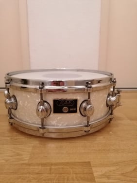 Adams 8000 snaredrum