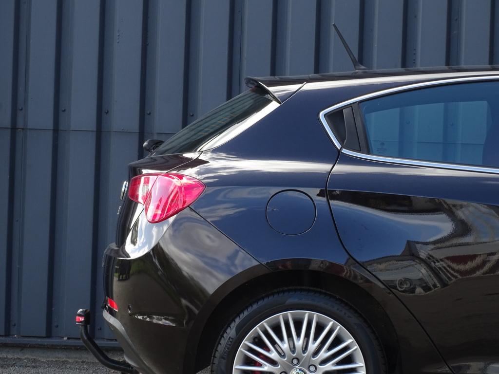 Alfa Romeo Giulietta 1.4 t distinctive leder | navi | 18"