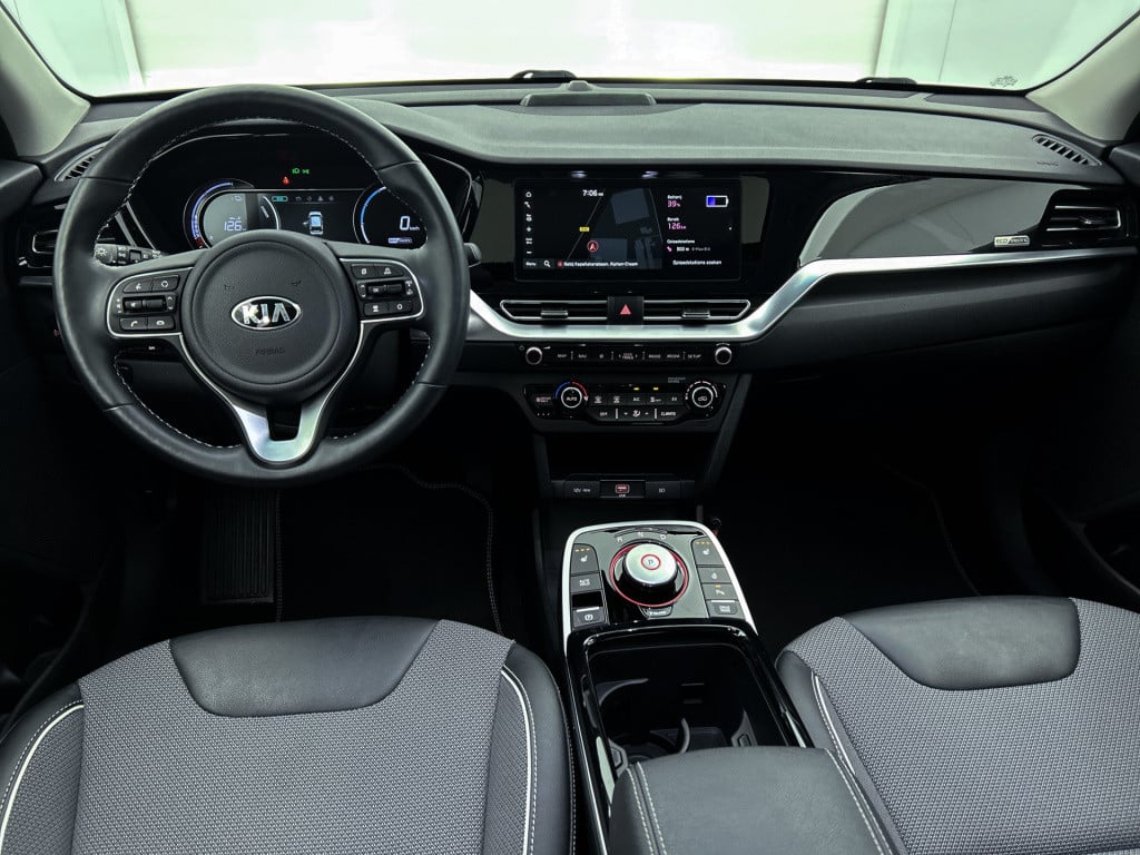 Kia E-niro dynamicplusline 64 kwh | schuif-/kanteldak |