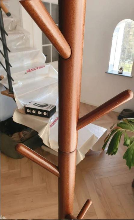 Bayt staande kapstok – 8 haken | bruin | Houten garderoberek | nieuw