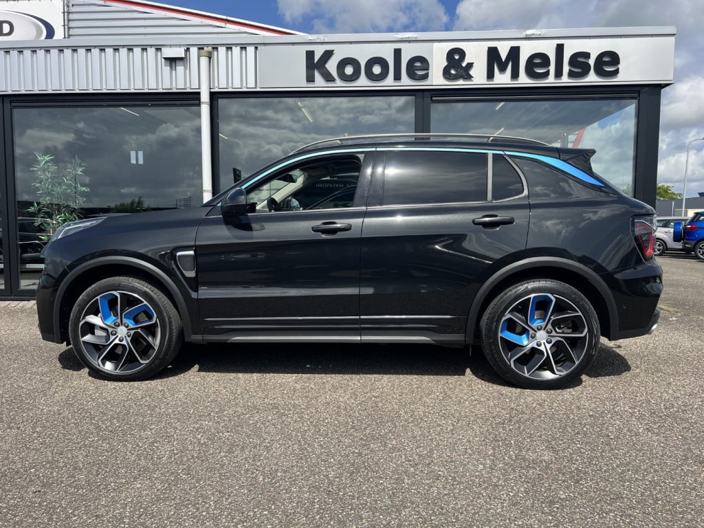Lynk & Co 01 1.5 261pk phev plug in hybrid ,trekhaak , pano dak,car play