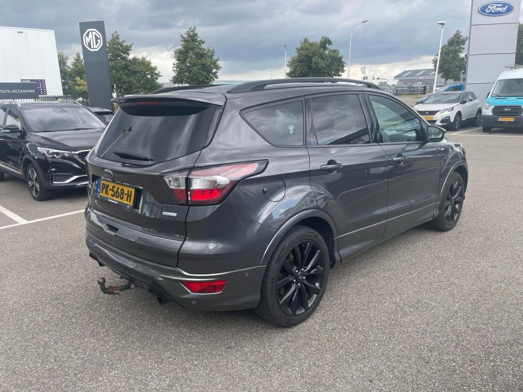 Ford Kuga 1.5 ecoboost st line 150 pk