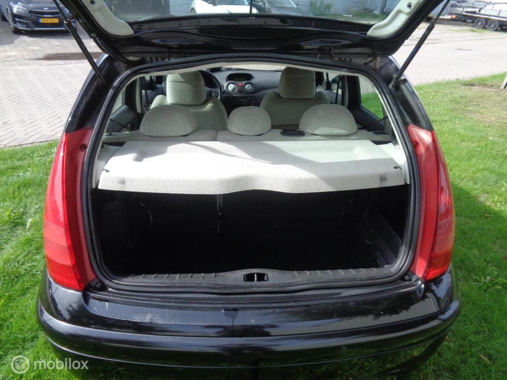 Citroen C3 1.6i-16v exclusive/stuurbekr/airco/trekhaak/apk tot 10-10-2027