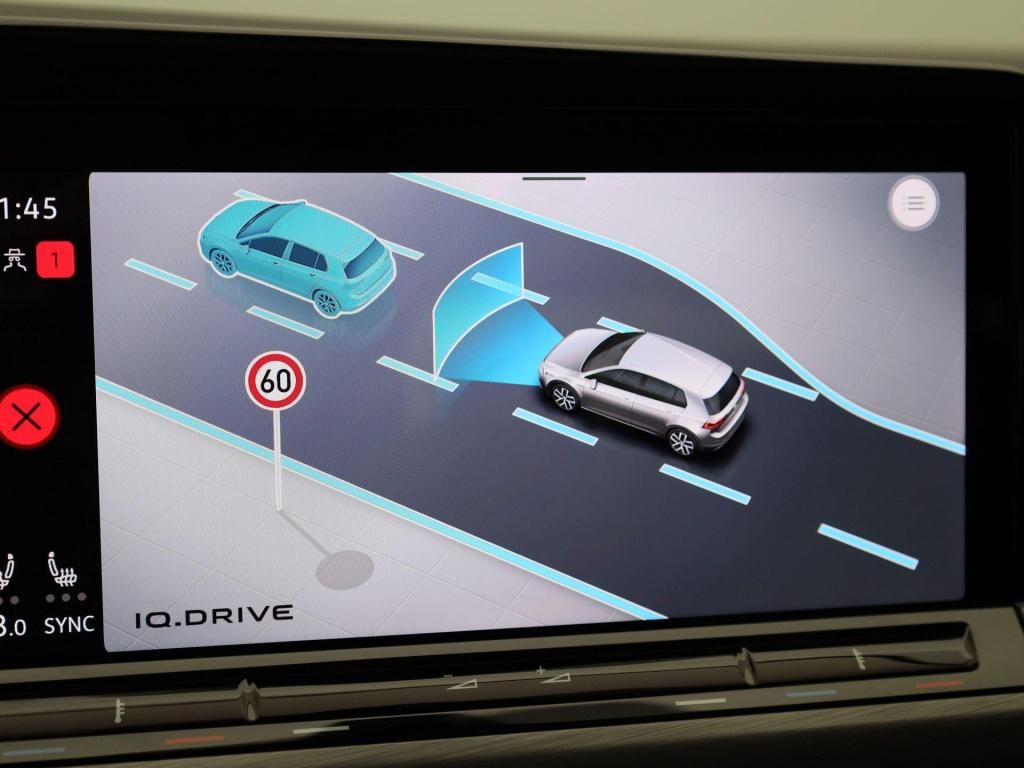 Volkswagen Golf 1.5 etsi style | automaat | panoramadak | apple carplay/ an