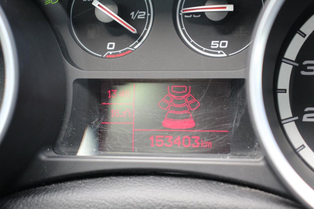 Alfa Romeo Giulietta 1.4 turbo turismo -170 pk - trekhaak - panoramadak - p