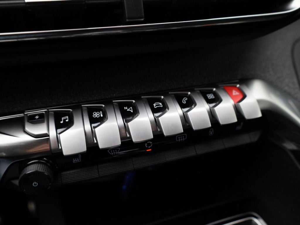 Peugeot 3008 1.6 hybrid gt line | automaat | stoel verwarming | climate con