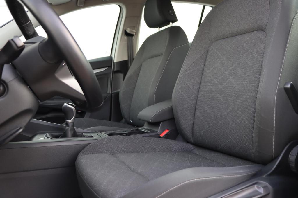 Volkswagen Golf 1.5 tsi life 130pk