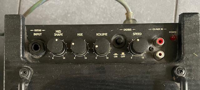 Klein formaat versterker van Ibanez