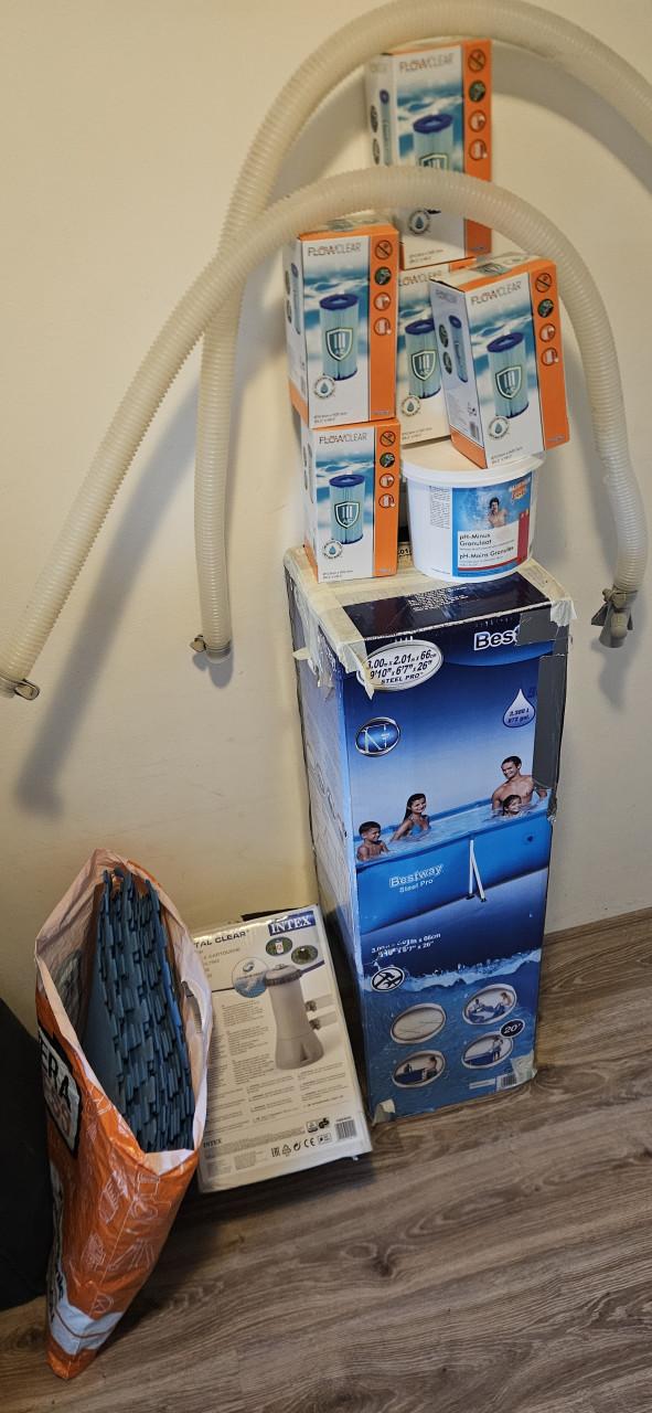 Compleet zwembad met toebehoren