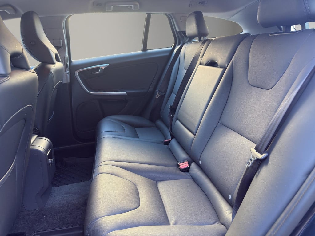 Volvo V60 2.4 d6 awd plug-in hybrid summum stoelverwarming
