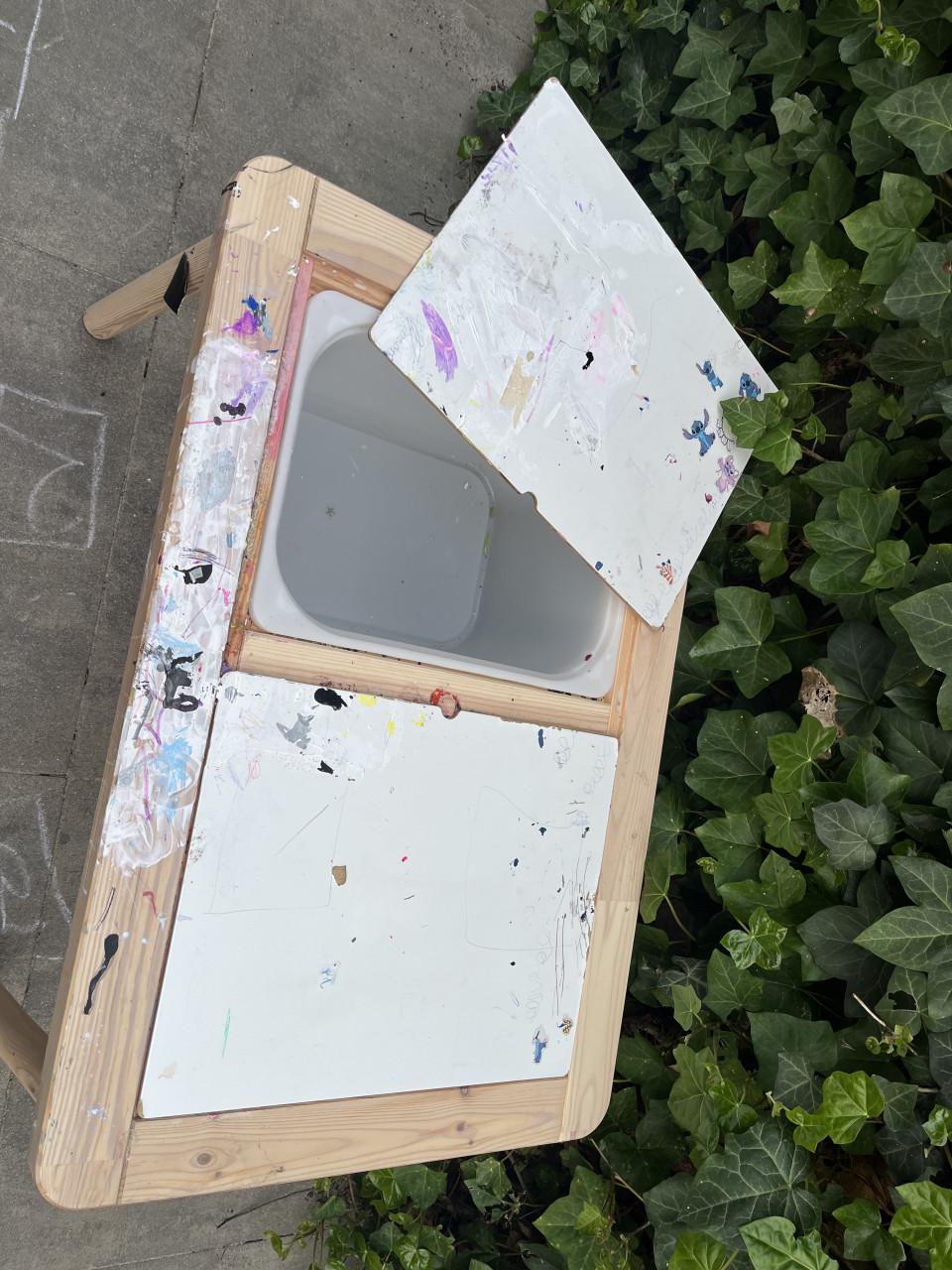 Tafeltje GRATIS AFHALEN