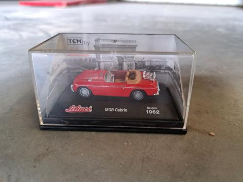 Modelauto MGB Cabrio 1962 1:72