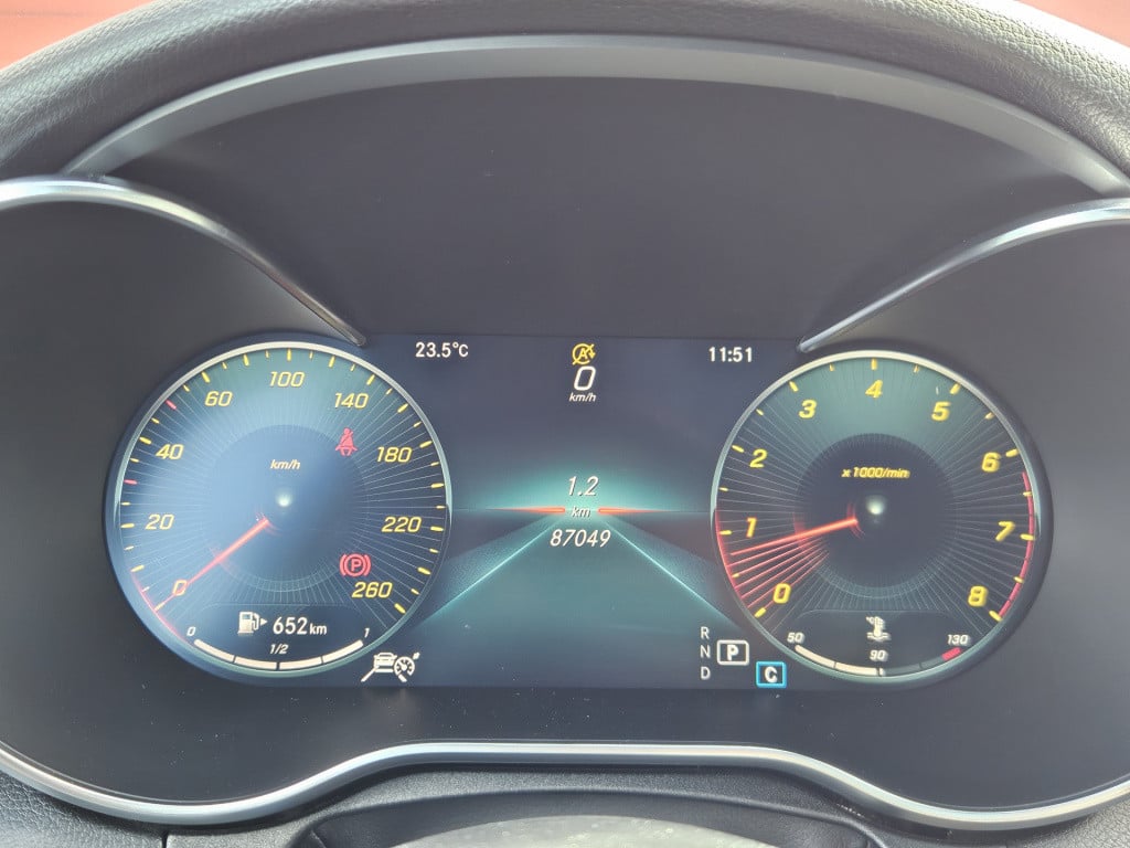 Mercedes-Benz C-Klasse coupé 300 premium plus pack | burmester | acc