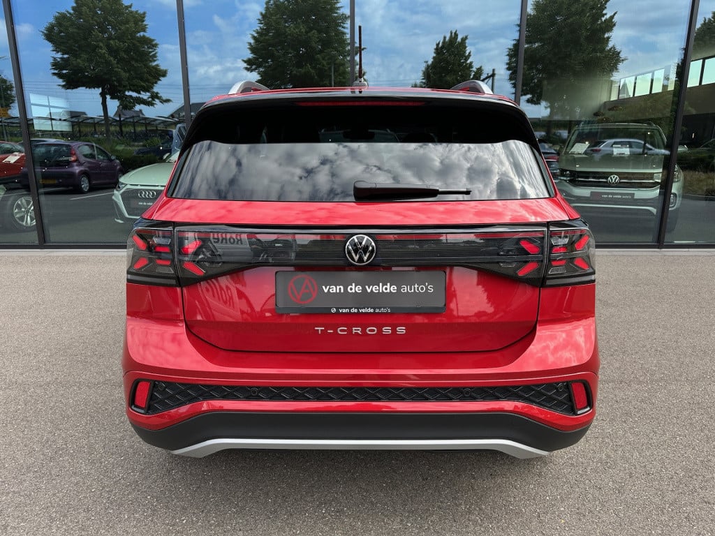 Volkswagen T-cross 1.0 tsi dsg r-line | iq light | dode hoek | keyless | vi