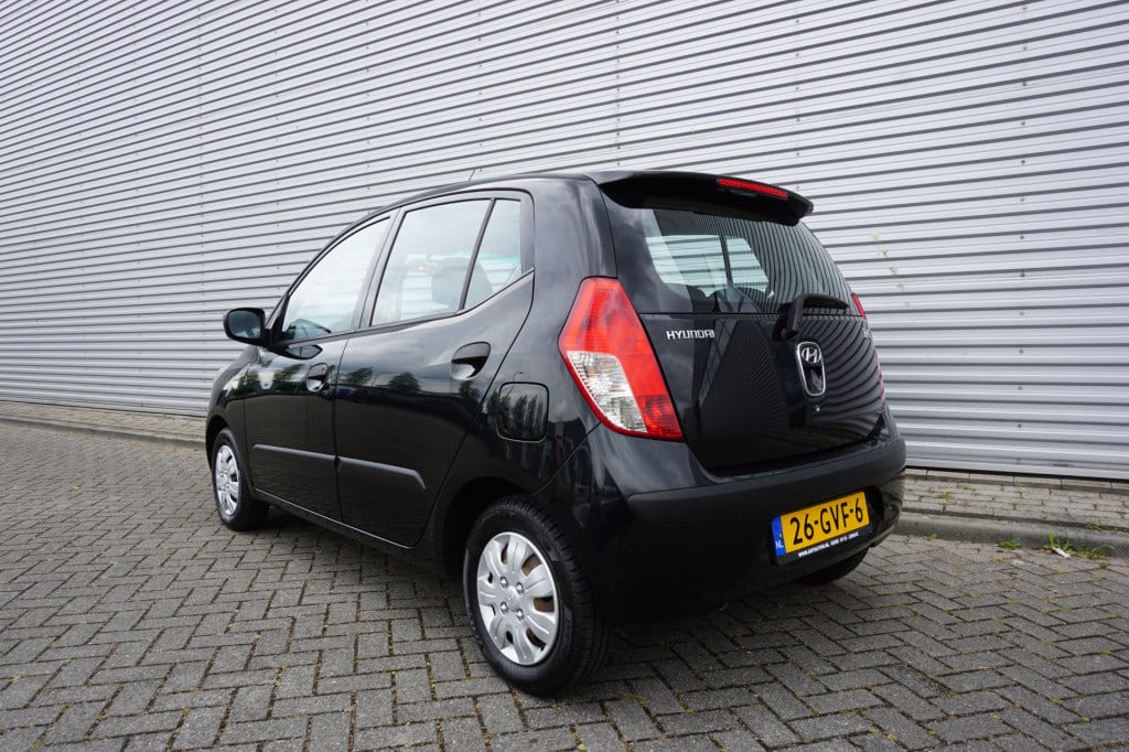 Hyundai I 10 1.1 active cool airco / elektr. ramen / nap