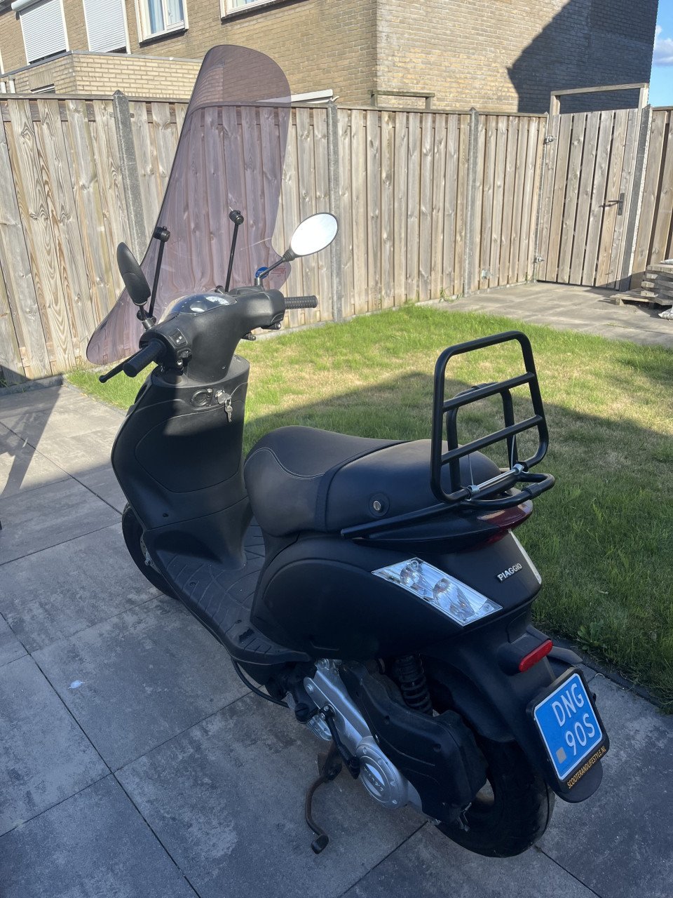 Piaggio zip 25km scooter