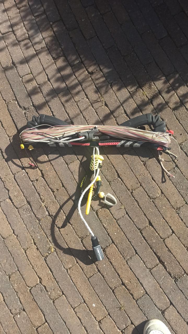 Volledige Naish kitesurf set met 2 kites