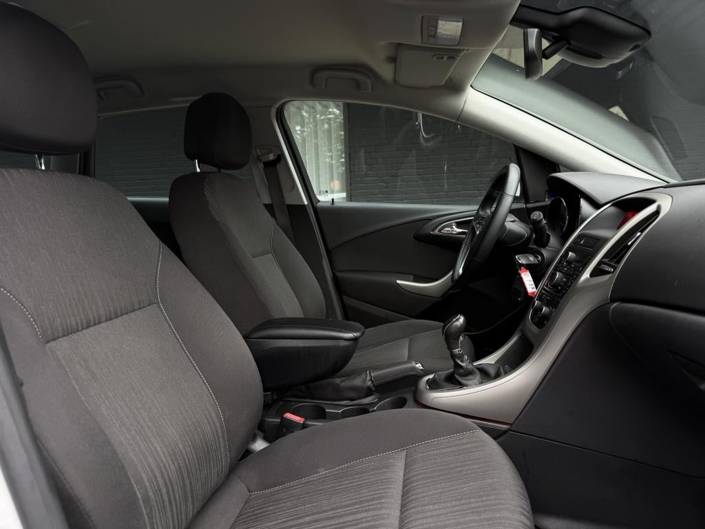 Opel Astra sports tourer 1.4 turbo edition