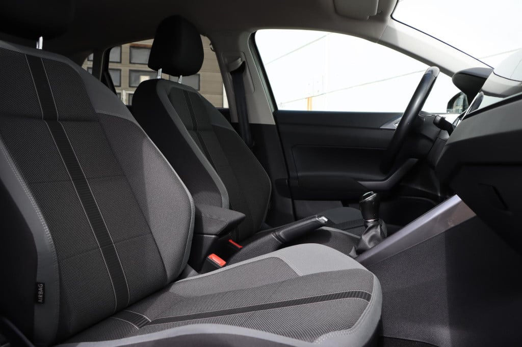 Volkswagen Polo 1.0 tsi highline