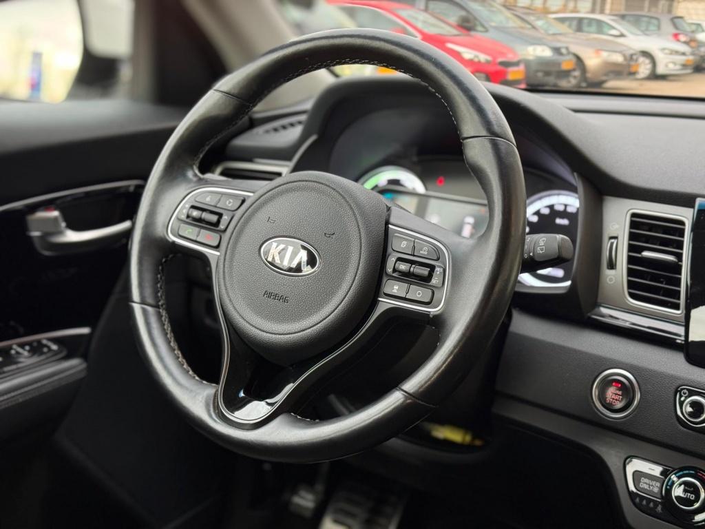 Kia Niro 1.6 gdi hybride - stoelverwarming - stuurwielverwarming - leer