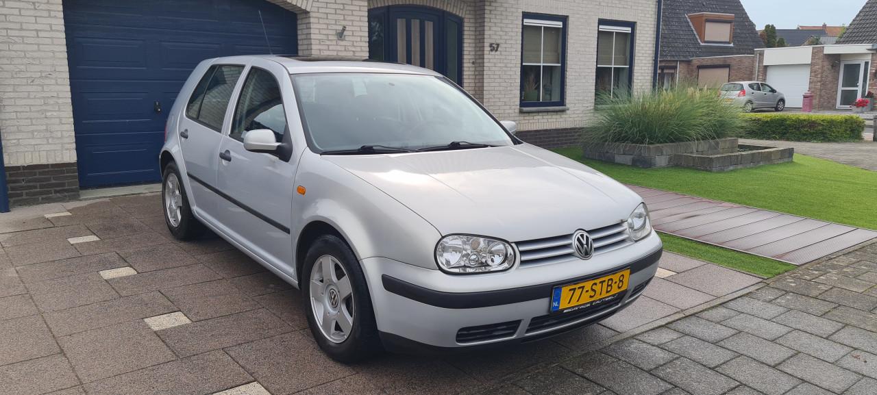 VW Golf - 1.6 automaat - 1999