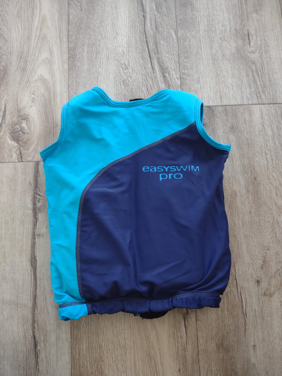Mooi blauw EasySwim Pro zwemvest, drijfvest zwemles, maat M.