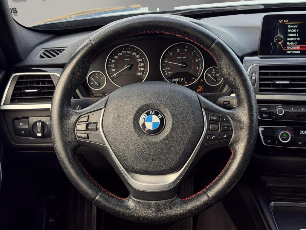 BMW 3-serie 318i luxury 360 head up led