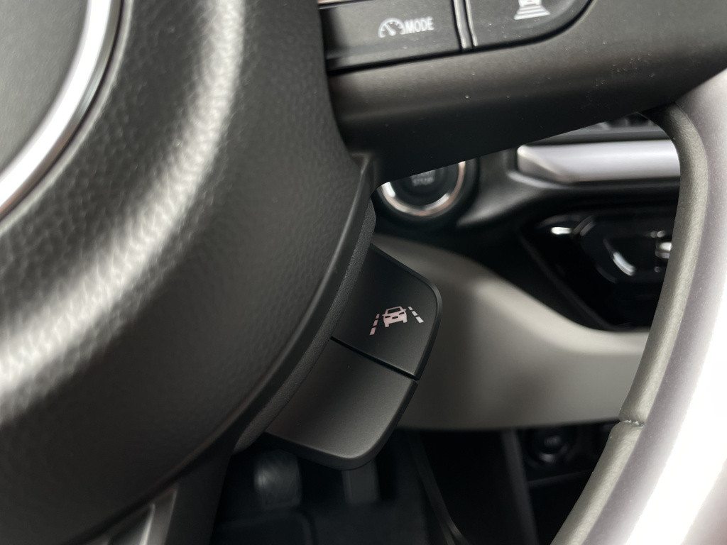 Suzuki Swift 1.2 style smart hybrid