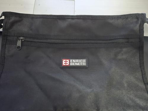 Zwarte Enrico Benetti Amsterdam 54448 toilettas 31.5x21x8 cm Nieuw.