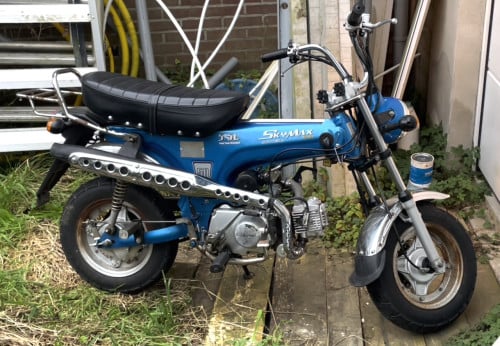 Honda Dax by Skyteam brommer 50cc