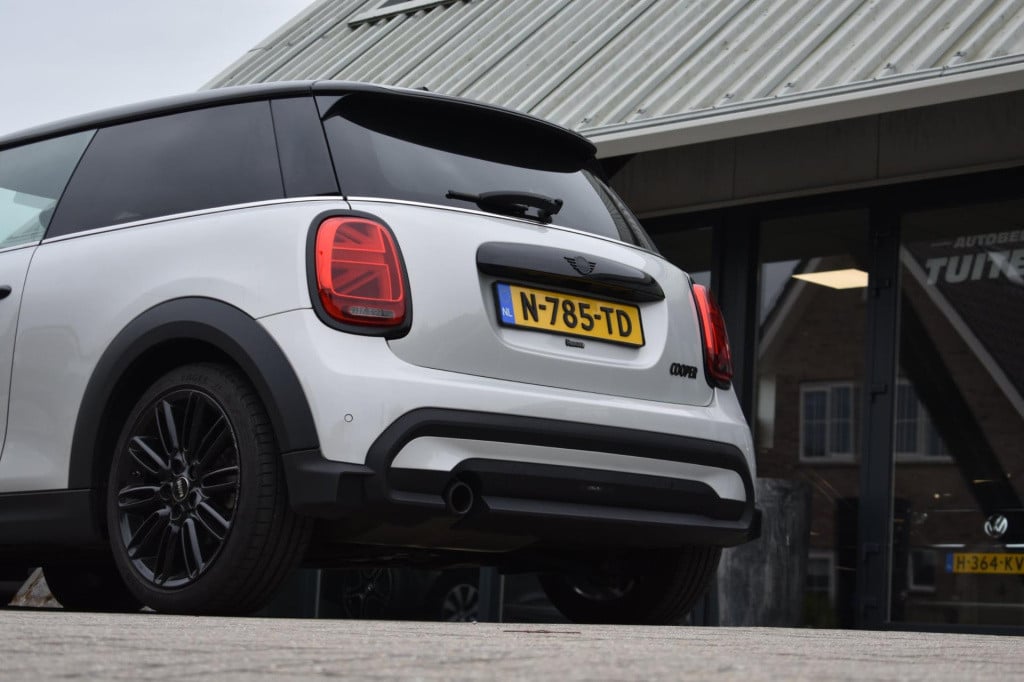 Mini Cooper mini 1.5 apple carplay | stuur / stoelverwarming | dealer onder