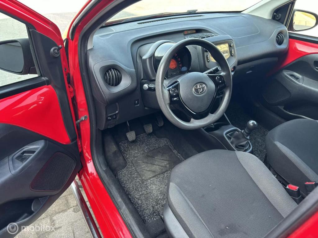 Toyota Aygo 1.0 vvt-i x-fun