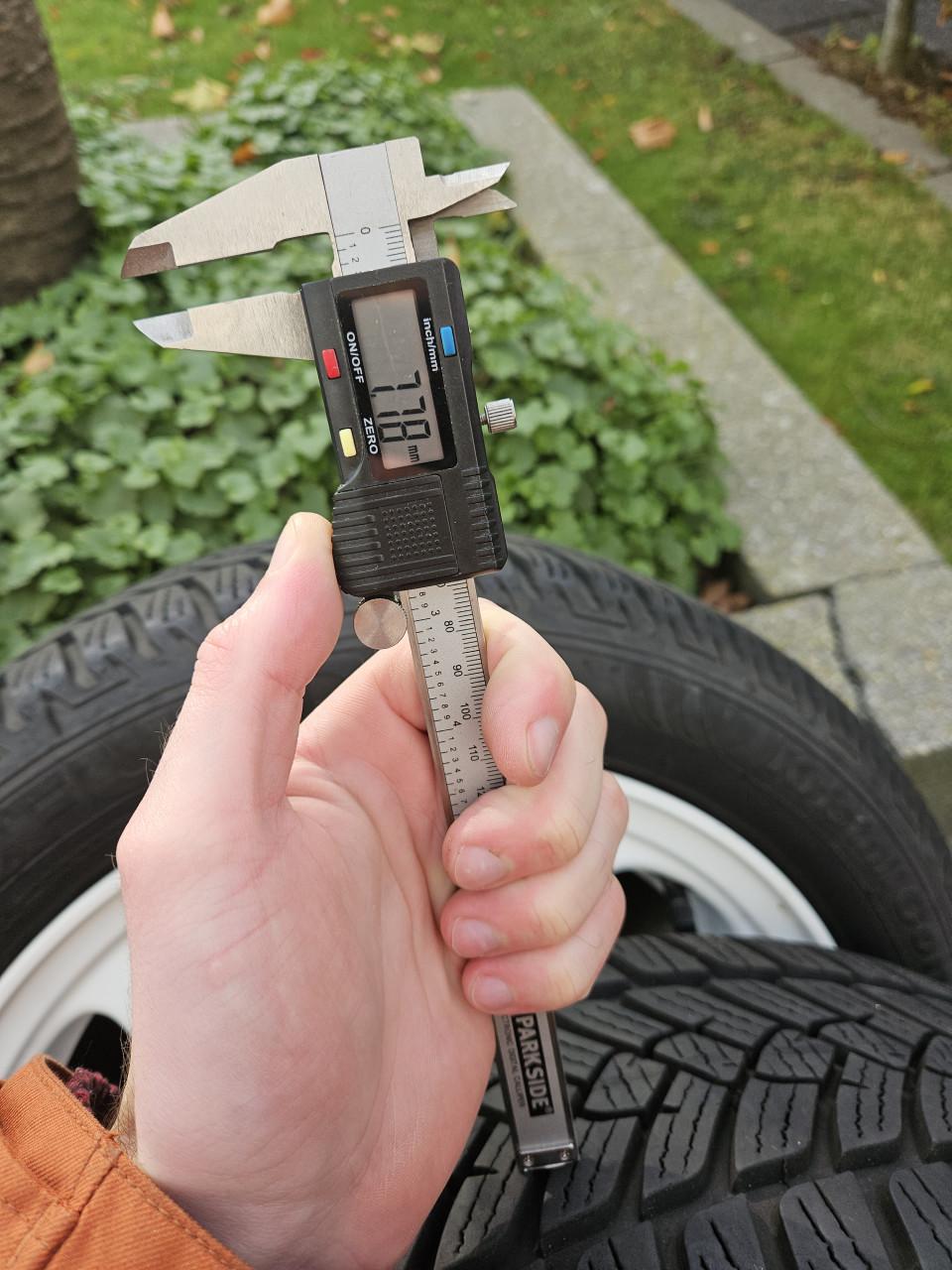 Winterbanden 195/50/r15 op velg