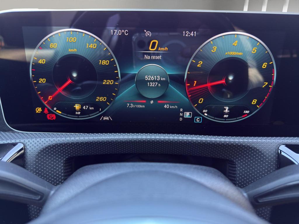 Mercedes-Benz A-Klasse 180 business solution amg pano | stoelverwarming | 1