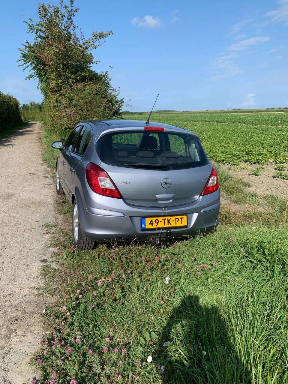 Opel Corsa 14 5deurs