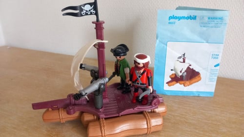 Playmobil piratenvlot met 2 piraten setnr 6682