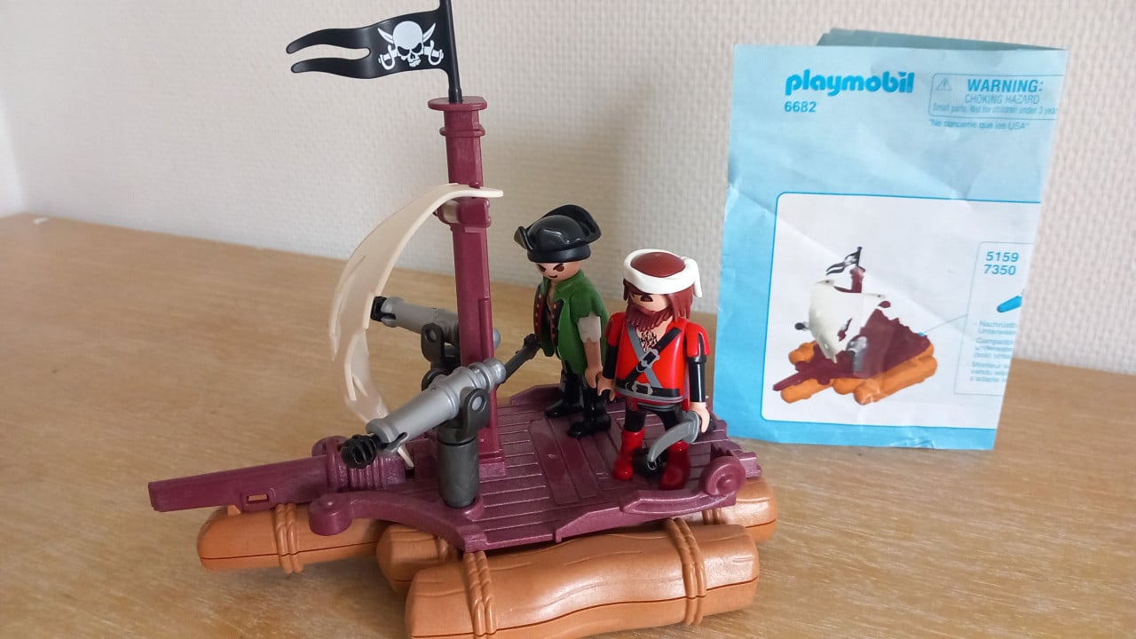 Playmobil piratenvlot met 2 piraten setnr 6682