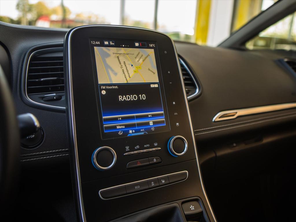 Renault Scenic 1.3 tce 140pk intens | trekhaak | navigatie | park. sensoren