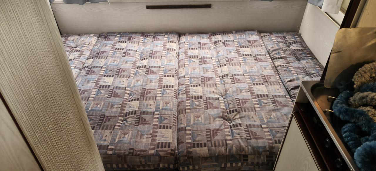 Knaus Sudwind 485 TU 1992Bjaar,Isabella voortent , Fietsedrager,Gas boiler
