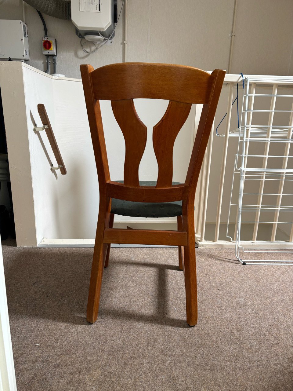 4 eetkamer stoelen