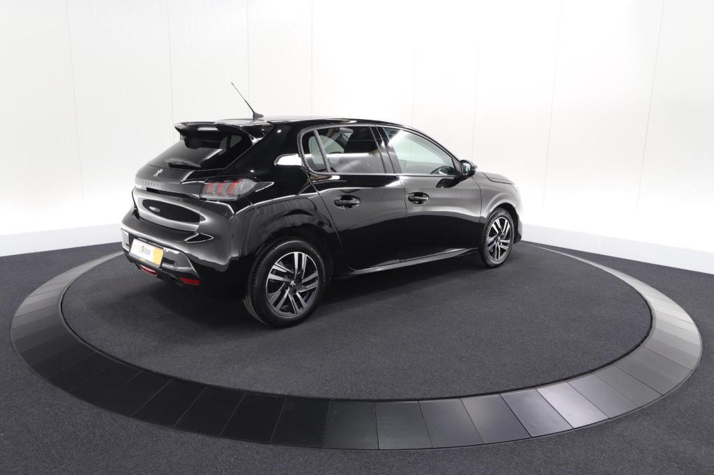 Peugeot 208 puretech 100 eat8 allure | camera | navigatie | apple carplay |
