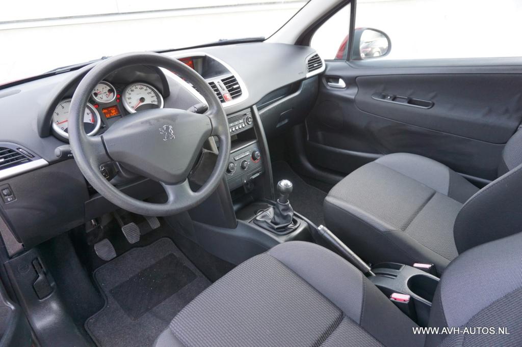 Peugeot 207 1.4 vti style, 21.000 km, uniek!!