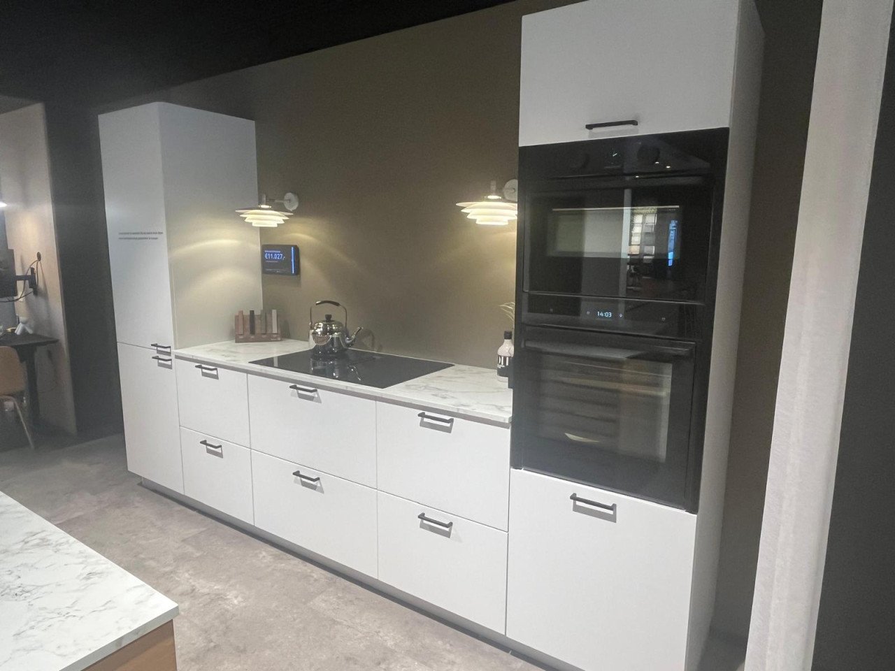 EILANDKEUKEN KVIK VEDA white icm CIMA light oak