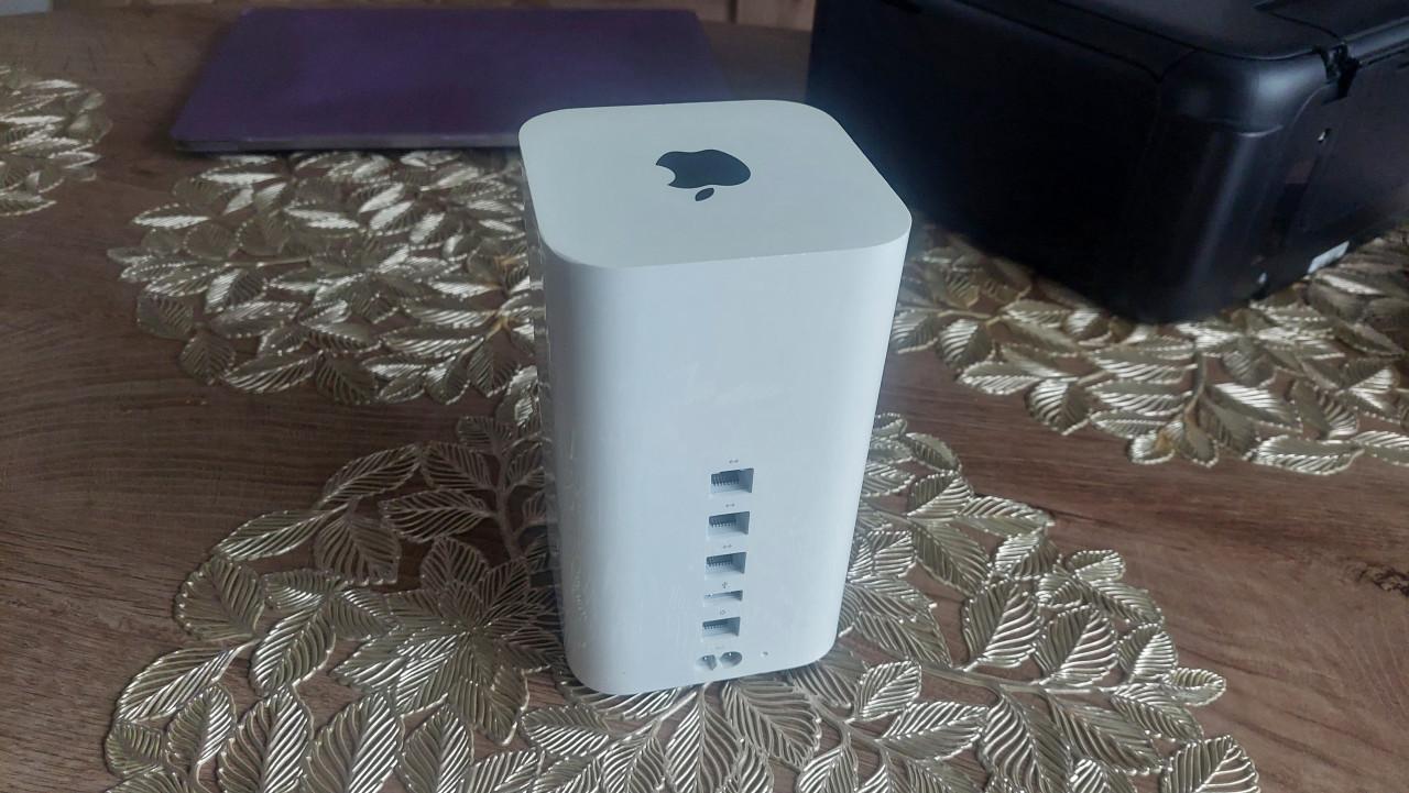 Apple AirPort Router