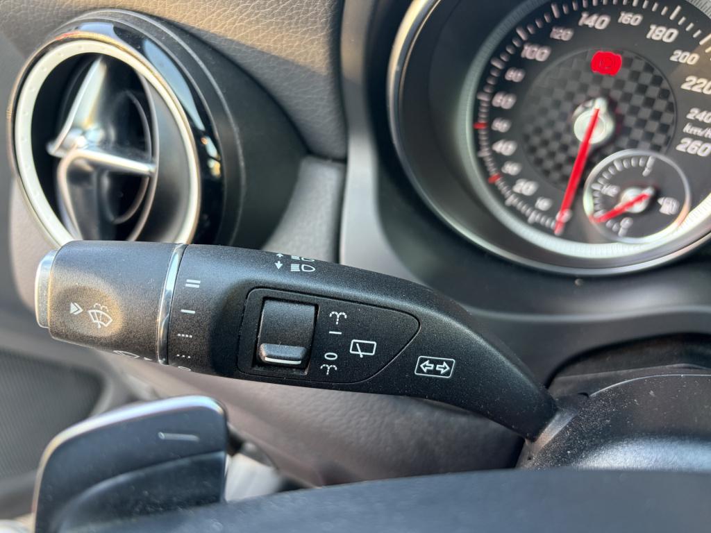 Mercedes-Benz A-Klasse 200 amg sport edition automaat