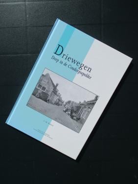 Driewegen, dorp in de Coudorpsepolder door J. de Ruiter