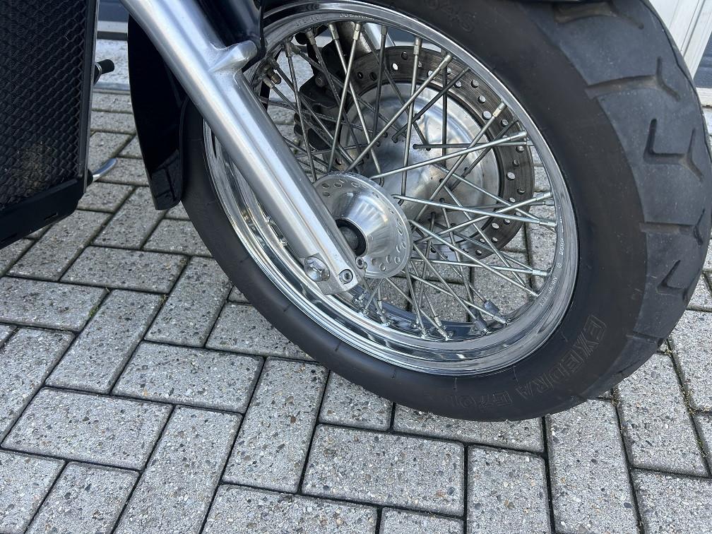 **VERKOCHT** Honda VT750C2, 1999, 32 dkm, lederen koffers, sissybar €3500,-